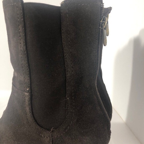 Adrienne Vittadini Brown Suede Boots Size 8.5 - Picture 4 of 16